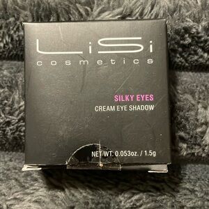 LiSi cosmetics Silky Eyes Onyx 010